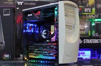 Sleeper PC gaming, tampilan jadul isinya bikin melongo. (Facebook/Purnadi)