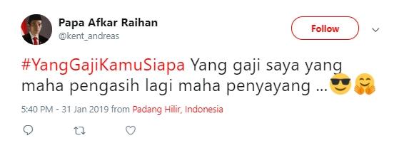 #YangGajiKamuSiapa. (twitter/kent_andreas)