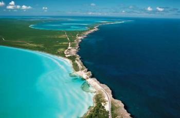 The Glass Window Bridge. (Bahamas.com)