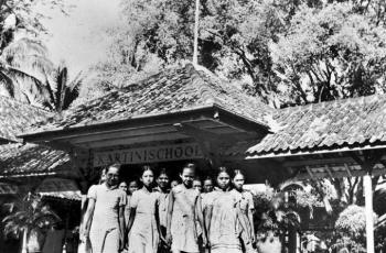 Ilustrasi sekolah Kartini. (Wikipedia/ Collectie Stichting Nationaal Museum van Wereldculturen)