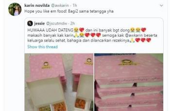 Awkarin bagi-bagi duit ke netizen. (Twitter/ Awkarin)