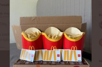 Beberapa bingkisan makanan yang diberikan oleh McD kepada komika Ardit Erwandha. (Twitter/ arditerwandha)