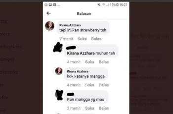 Penjual stroberi sunda. (Twitter/@Bandungfess)