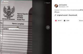 Cewek yang sendirian di kartu keluarga ini disemangati netizen. (TikTok/ @astrissabila)