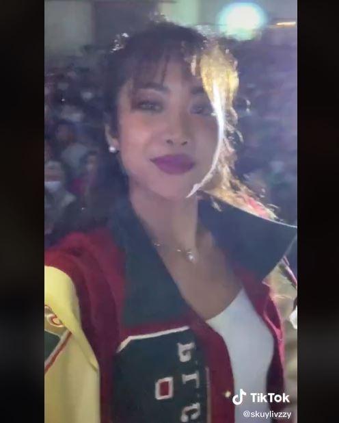 HP cewek yang dipegang vokalis band Vierratale bikin netizen iri. (TikTok/ @skuylivzzy)