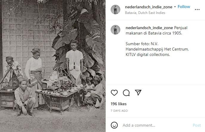 Foto jadul penjual makanan di Jakarta tahun 1905. (instagram/nederlandsch_indie_zone)