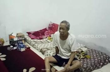 Ruangan yang ditempati Pak Ogah di kawasan Jatiasih, Bekasi, Jawa Barat pada Jumat (8/7/2022) [Suara.com/Rena Pangesti]