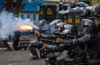 Gas Air Mata yang Ditembakkan di Demo Pati Diduga Kedaluwarsa, Publik Ingatkan Tragedi Kanjuruhan