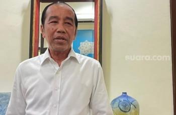 Transkrip Nilai Jokowi Dibandingkan dengan Lulusan UGM 1985, Dokter Tifa Temukan Kejanggalan