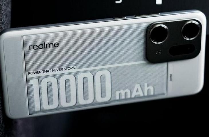 HP baru Realme dengan baterai 10.000 mAh. [Realme]