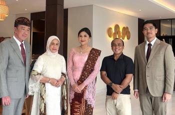 Wajah Jokowi dan Iriana Dinilai Janggal di Potret Terbaru, Publik Sentil Dokter Tifa soal Penyakit Kulit