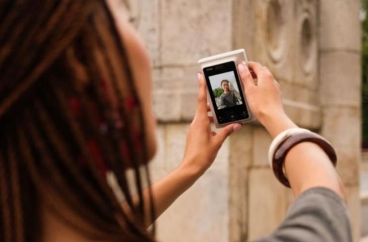 FUJIFILM instax mini LiPlay plus. [FUJIFILM]