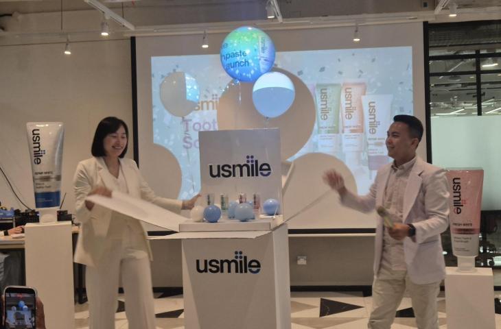 Peluncuran pasta gigi parfum pertama di dunia usmile di Jakarta, Rabu (10/12/2025). [Hitekno/Dythia]