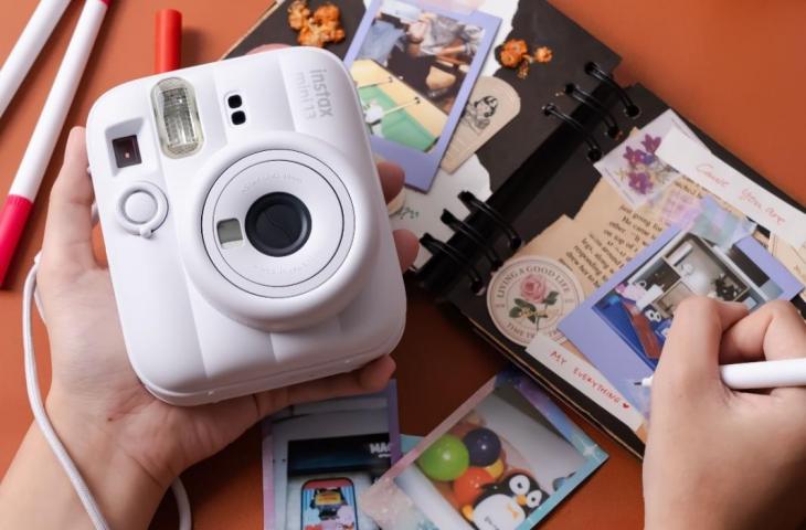 Fujifilm Rilis instax mini 13 di Indonesia. [Fujifilm]