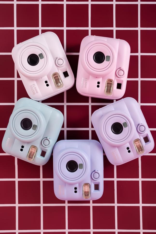 Fujifilm Rilis instax mini 13 di Indonesia. [Fujifilm]